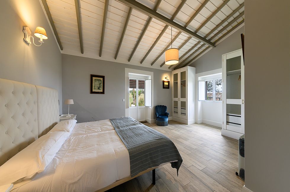 Quarto 3 — cama de casal e acesso direto ao exterior, Herdade da Boavista