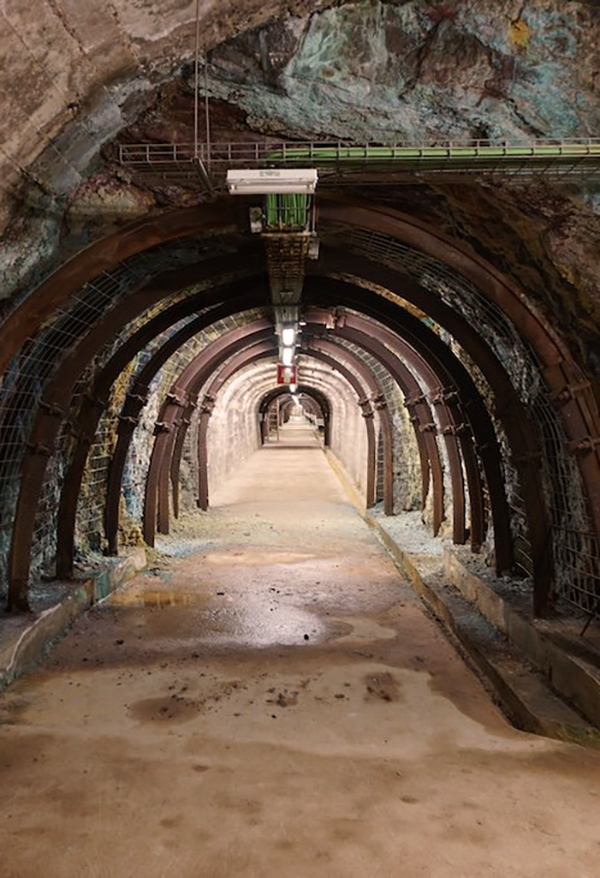 Túnel na rocha (Parque Mineiro): Galeria subterrânea do Parque Mineiro de Aljustrel, Baixo Alentejo